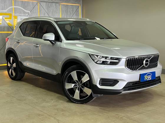 VOLVO XC40 2.0 T5 GASOLINA MOMENTUM AWD GEARTRONIC